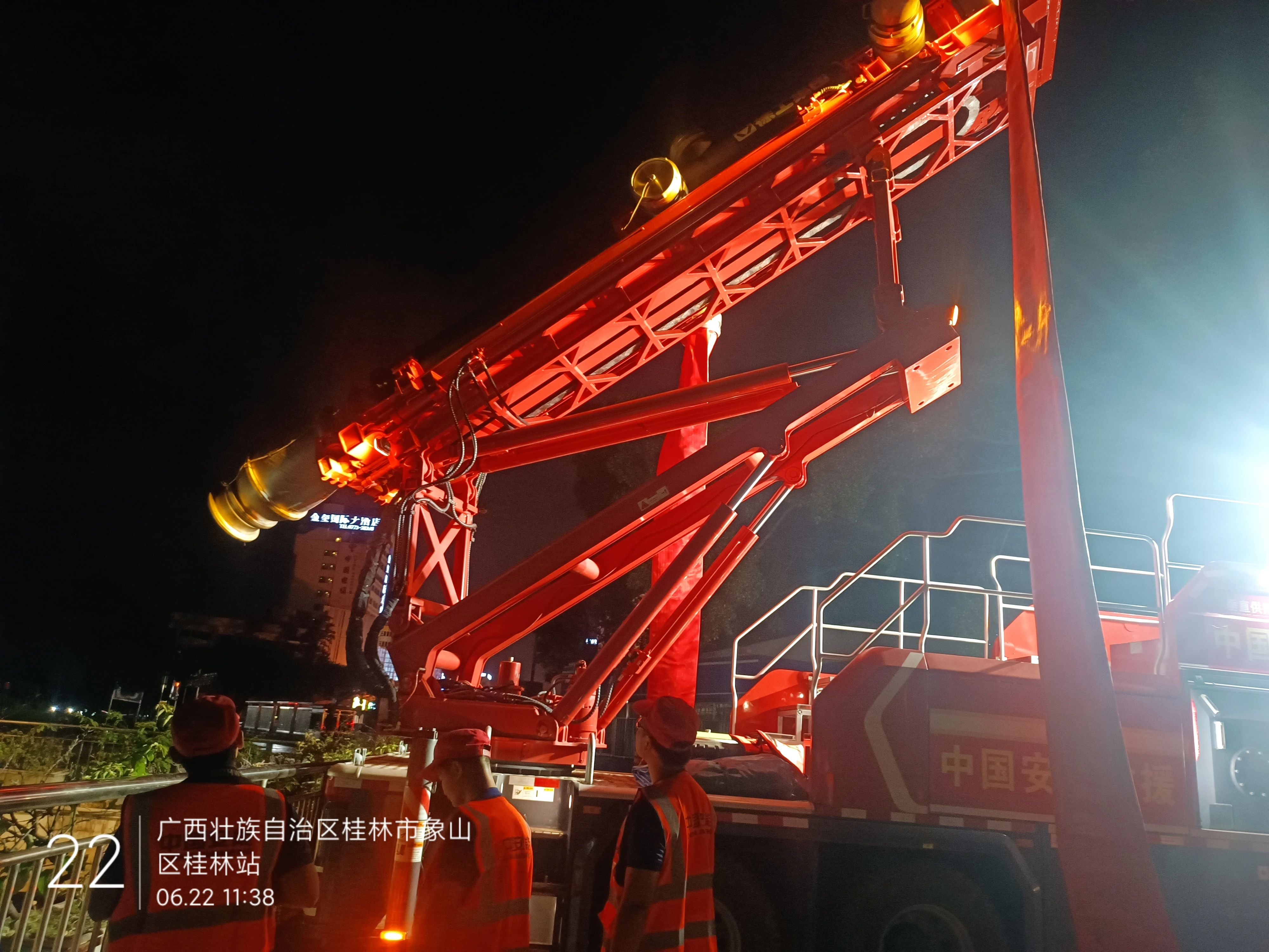 桂林洪水！拉斯维加斯9888多台排涝应急装备全力迎战!
