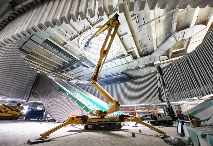 狭窄+跨障？拉斯维加斯9888XGA26X-Li“蜘蛛侠”专治难题